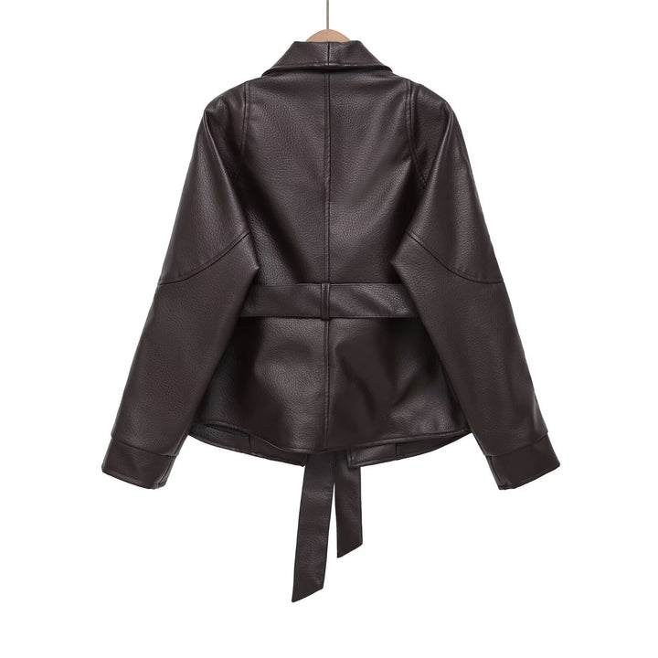 Damen kastiger Kunstlederjacke mit Schalkragen, Taillengürtel und genarbter Oberfläche – Célinea