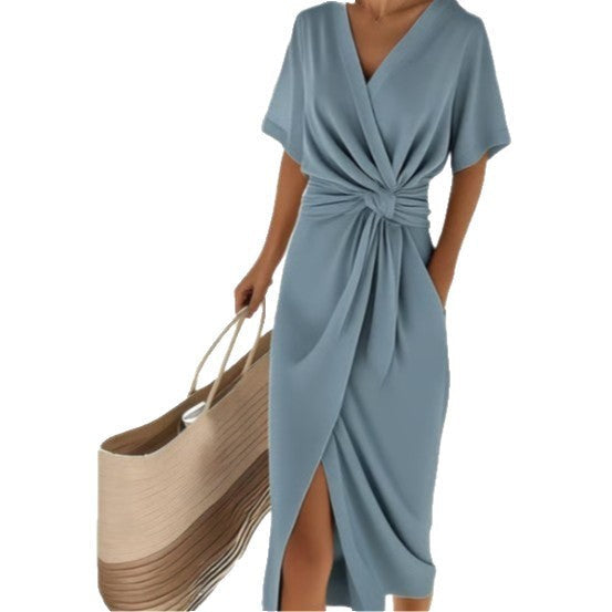 Damen Wickelkleid mit eleganter Drapierung und Seitenschlitz – Élara