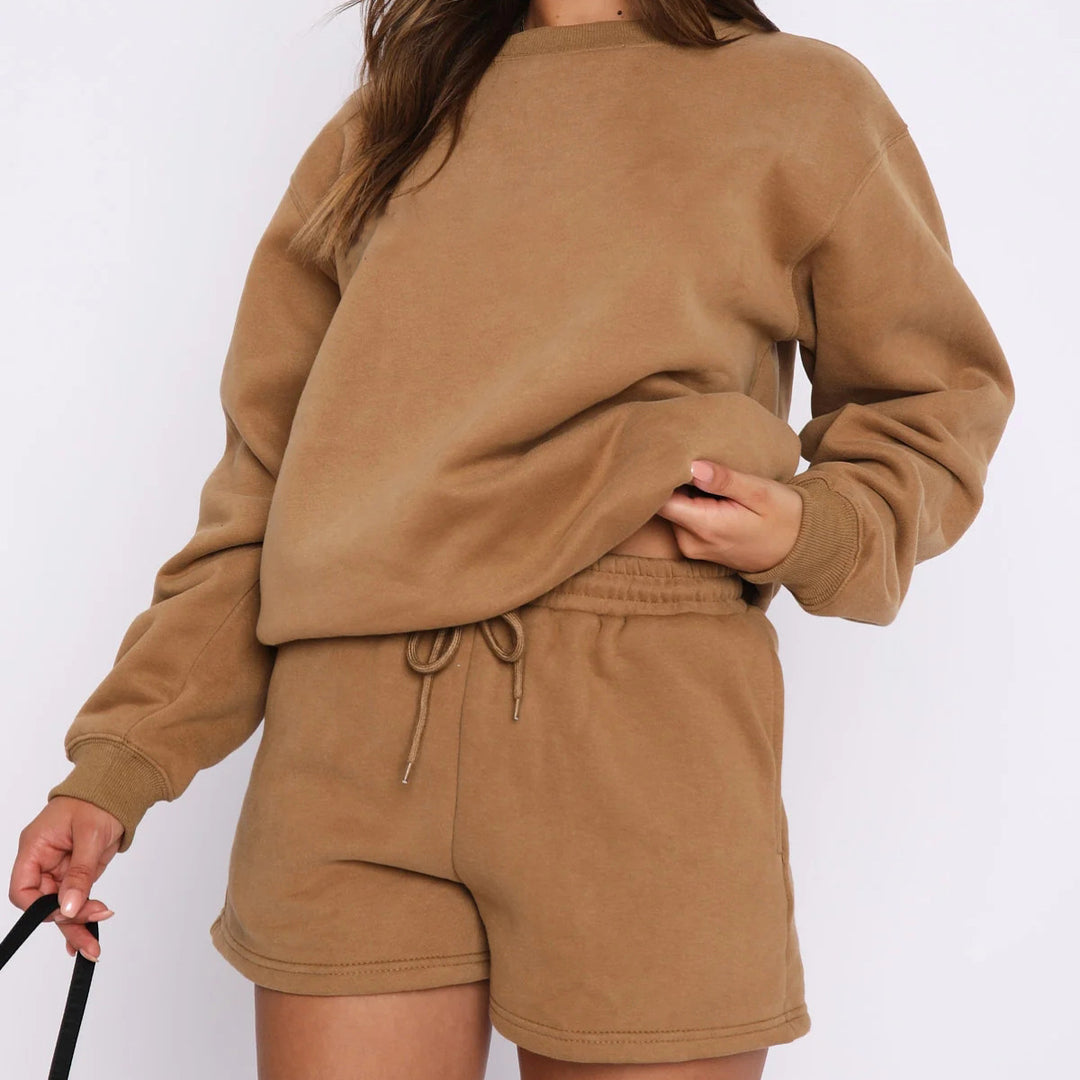 Damen Oversize-Lounge-Set mit French-Terry Sweatshirt, Rundhals und lockeren Sweatshorts – Avérine