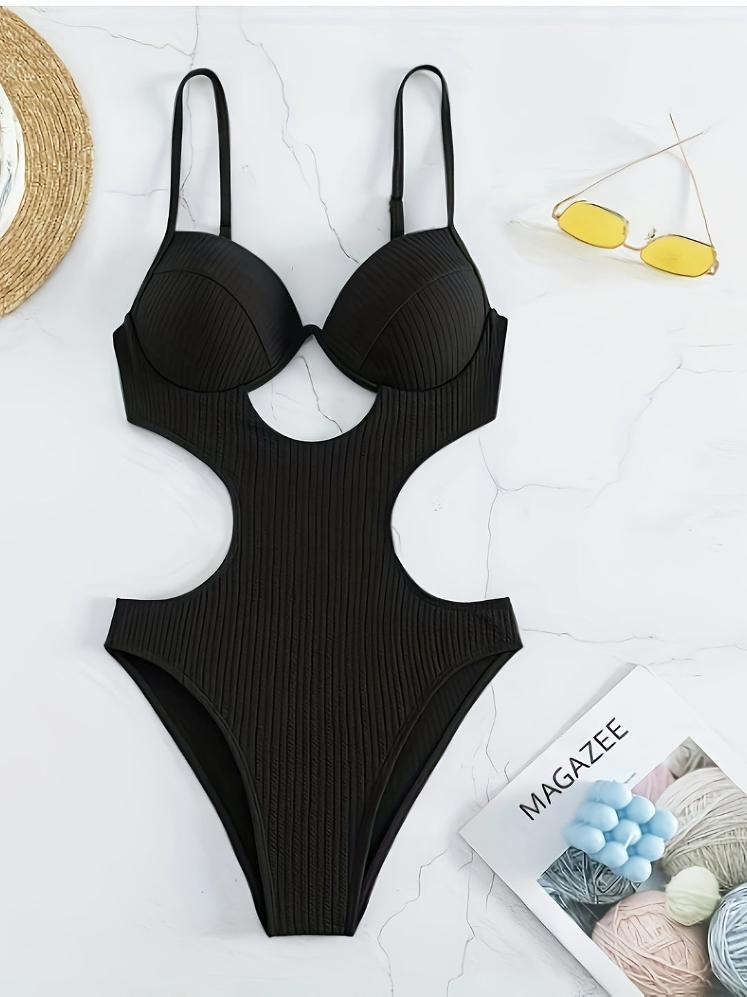 Damen Einteiler Badeanzug mit elegantem Cut-Out-Design und verstellbaren Trägern Echo Archiv