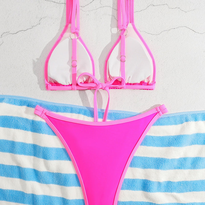 Damen Bikinis mit raffiniertem Schnitt Echo Archiv