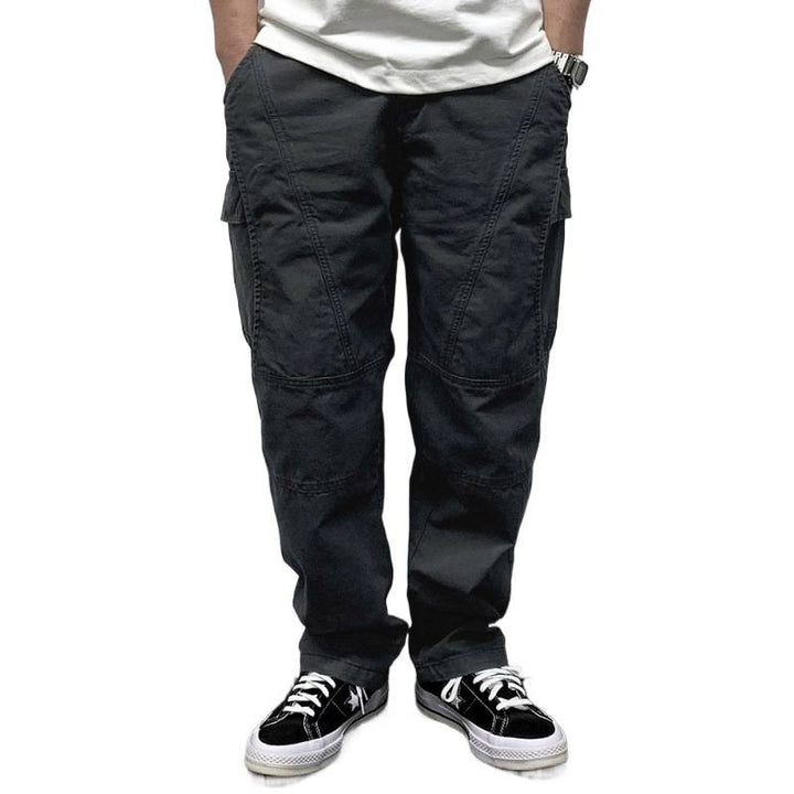 Herren Lässige Baggy-Cargo-Hose mit Knieabnähern, Multitaschen und Workwear-Details Echoarchiv