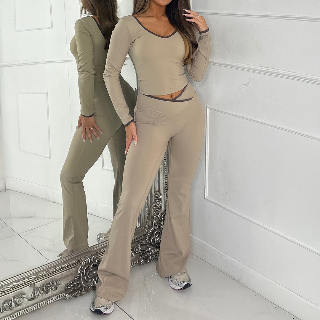 Damen figurbetontes Longsleeve-Croptop und ausgestelltes High Waist Schlaghosenset – Élanora