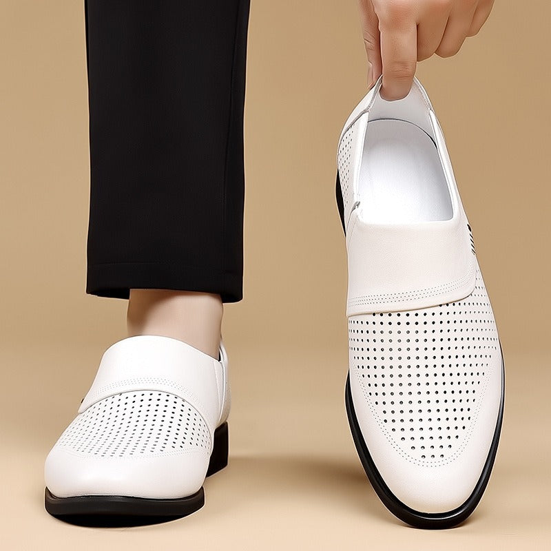 Herren Eleganter Slip-On Business-Halbschuh mit spitzer Zehenkappe und dezenter Perforation Echoarhiv