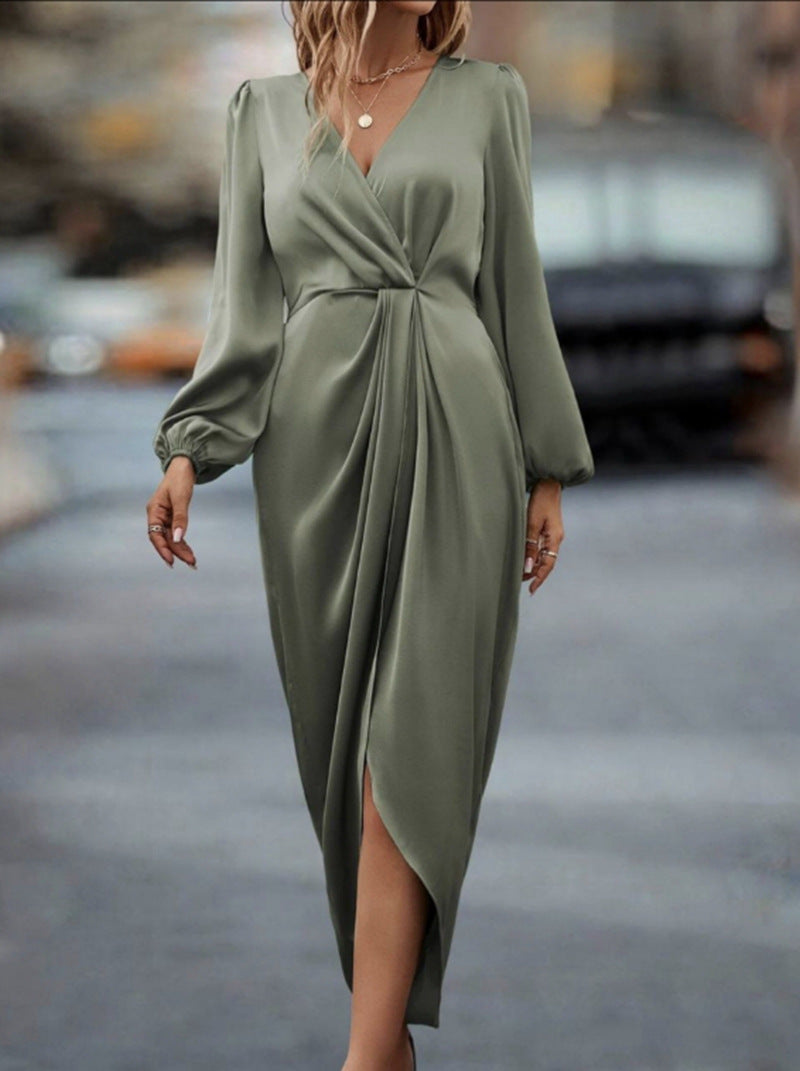 Damen nan tailliertes Drapé-Midikleid mit V-Ausschnitt Raffung Ballonärmeln und seitlichem Wickelschlitz Echo Archiv
