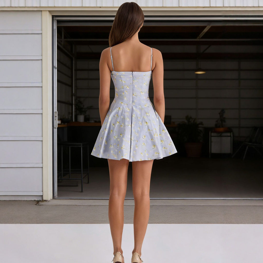 Damen Sommerliches Minikleid mit floralem Muster und Spaghettiträgern Echo Archiv