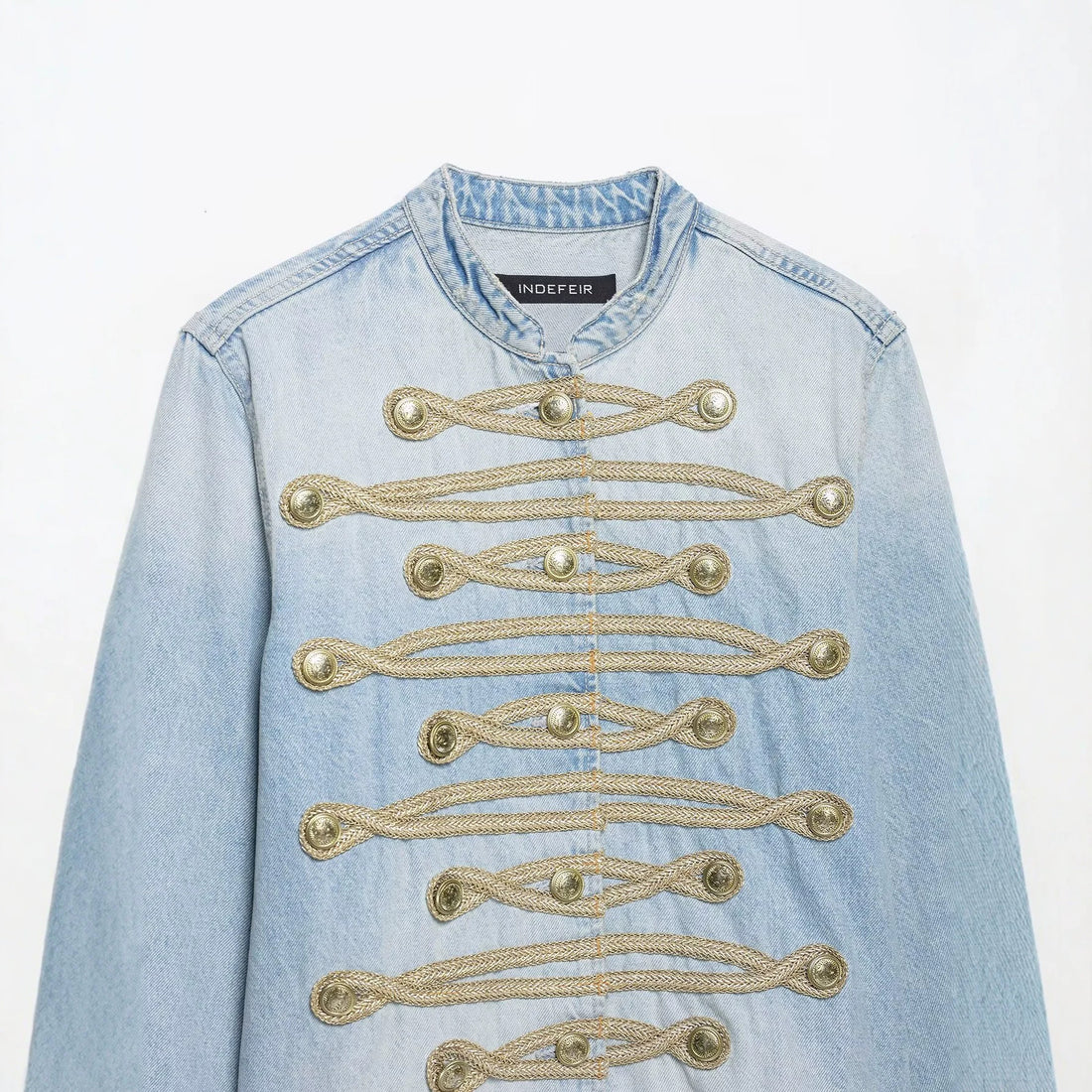 Damen kurze Jeansjacke im Militärstil mit Kordelapplikation und Mandarinkragen Echoarchiv