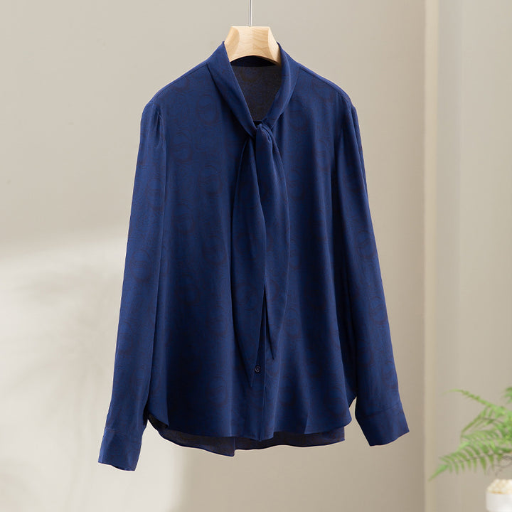 Damen Bluse mit Schleifenkragen und dezenter Jacquardstruktur Echoarchiv
