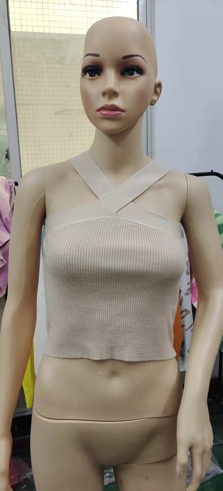 Damen Crop-Top mit schickem Kreuz-Trägerdesign Echo Archiv