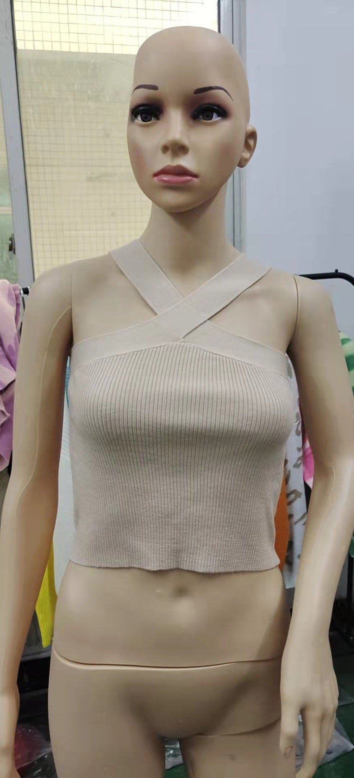 Damen Crop-Top mit schickem Kreuz-Trägerdesign Echo Archiv