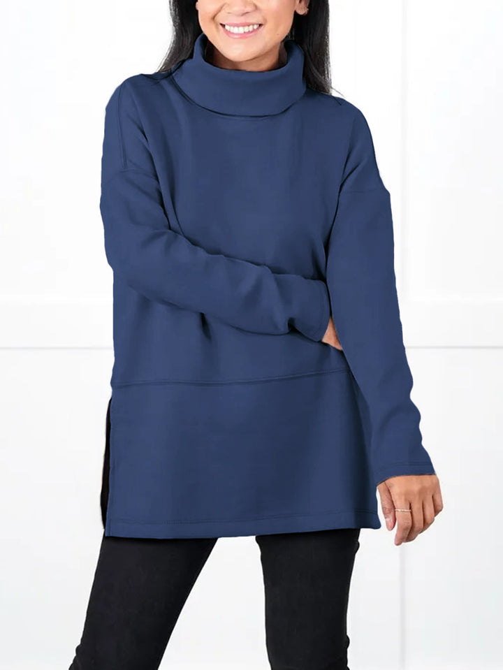 Damen Oversize Sweat-Tunika mit hohem Rollkragen, seitlichen Schlitzen und verlängertem Saum – Avérine