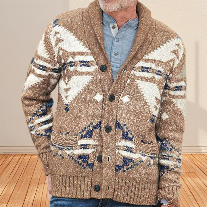 Herren Strickjacke mit kunstvollem Muster und praktischen Taschen Echoarchiv
