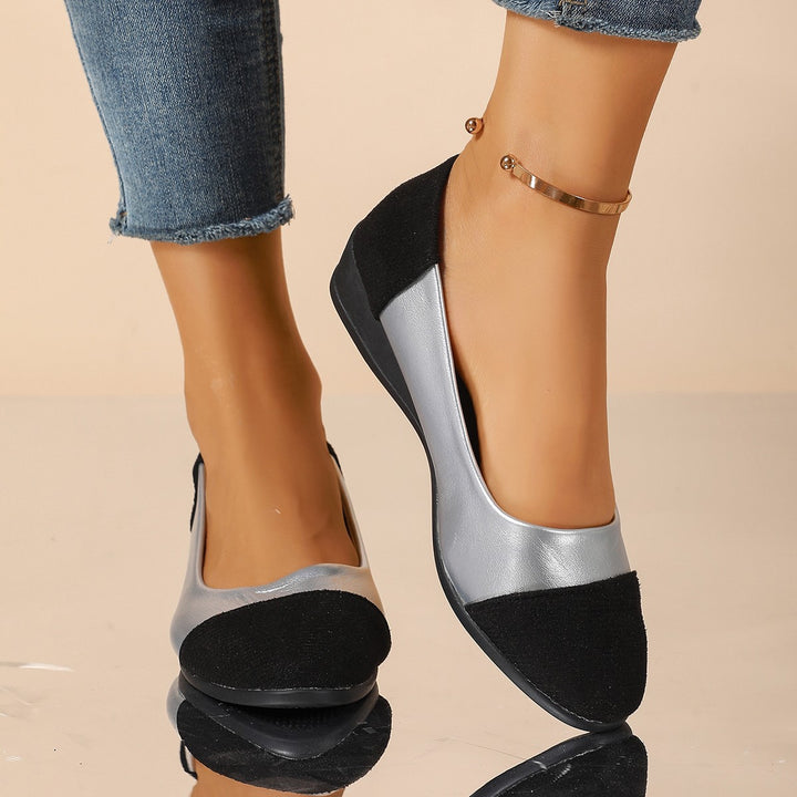 Damen Komfort-Ballerinas mit leichtem Keilabsatz, Materialmix und gepolstertem Fußbett – Lioré