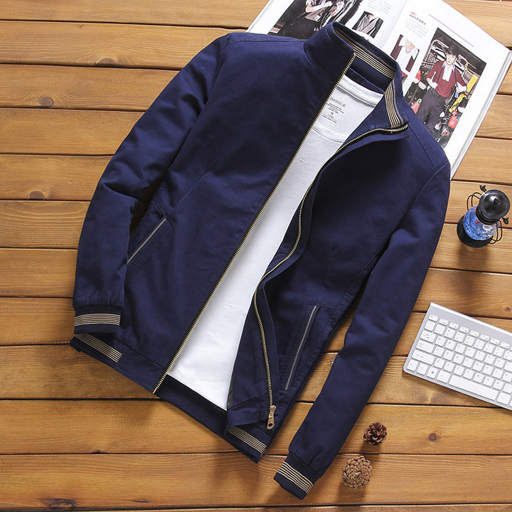 Herren nan sportive Übergangsjacke im Harrington-Stil mit gestreiften Bündchen und Zweiwege-Reißverschluss Echo Archiv