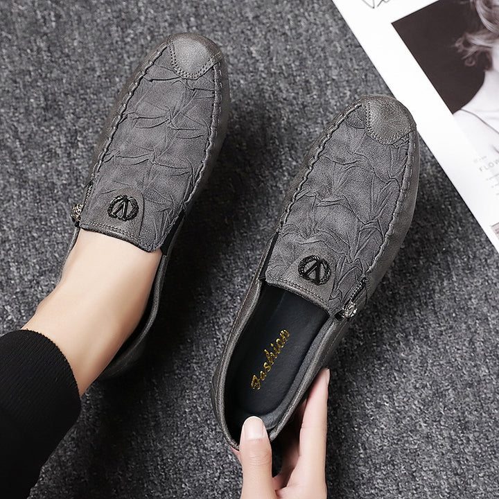 Herren elegante Lederoptik Slipper mit Zierreißverschluss, handgenähter Mokassinnaht und flexibler Komfortsohle Echo Archiv