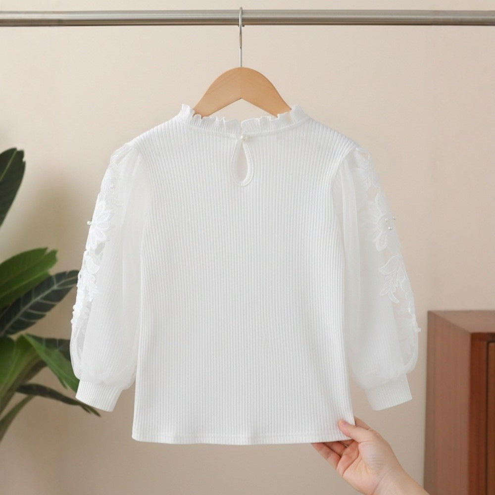 Mädchen Bluse mit Puffärmeln und floralem Spitzenbesatz Echo Archiv