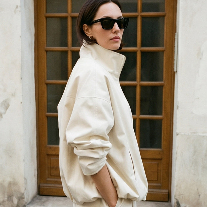 Damen Oversize Cropped-Blouson mit Tunnelzug und fließendem Maxi‑Rock mit Beinschlitz Echoarchiv