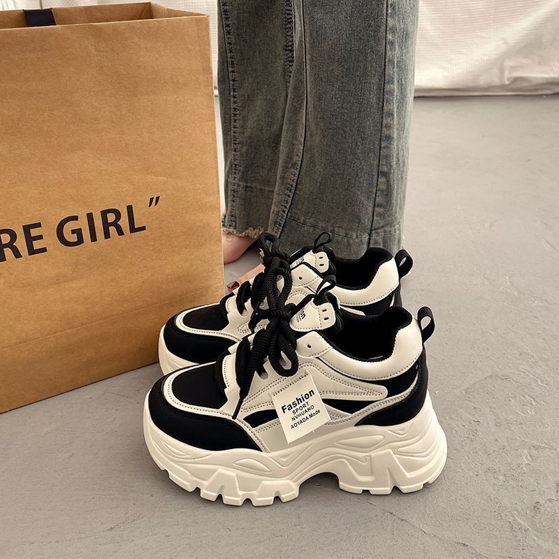 Damen Chunky Sneakers mit dicker Sohle und modischem Design Echo Archiv