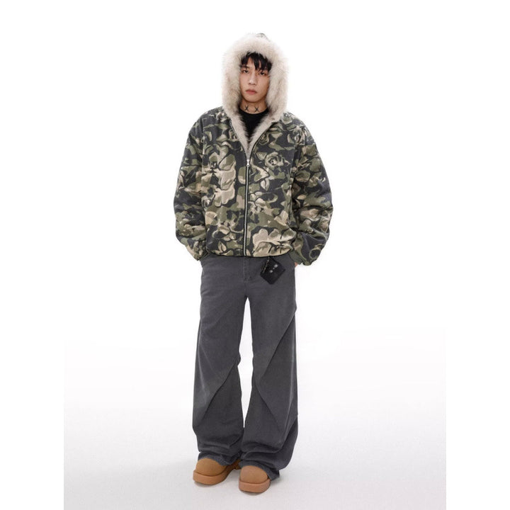 Herren Warmer gefütterter Camouflage-Bomber mit Kapuze und Kunstfellbesatz Echoarchiv