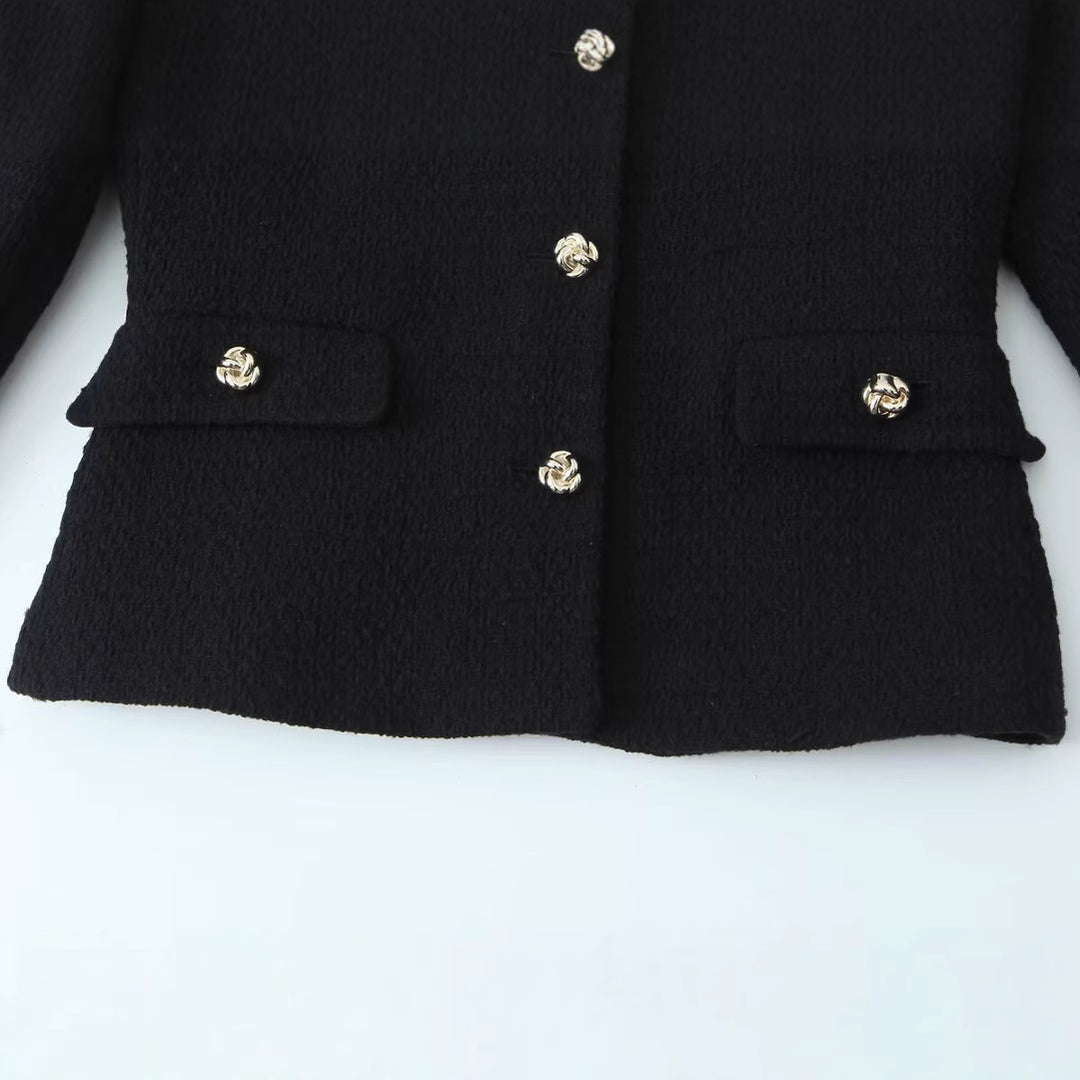 Damen nan kastiger Bouclé-Blazer mit goldenen Rosenknöpfen und gefütterten Pattentaschen Echo Archiv