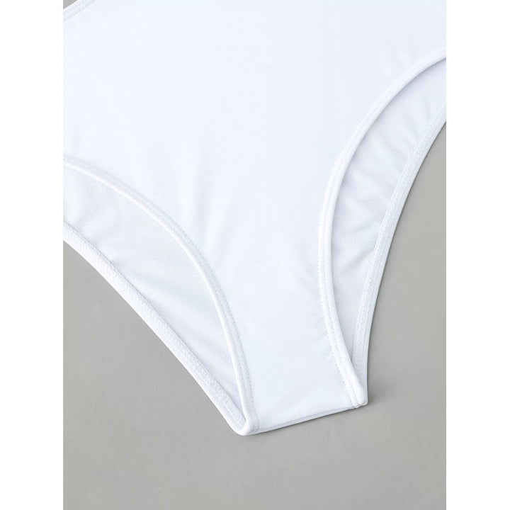 Damen Cut-Out Badeanzug mit modischem Ringdetail und figurformendem Schnitt Echo Archiv