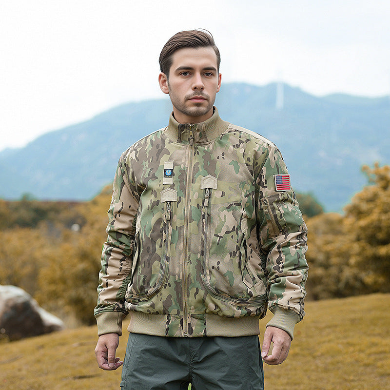 Herren modische Bomberjacke mit isolierendem Innenfutter und praktischen Taschen Echoarchiv
