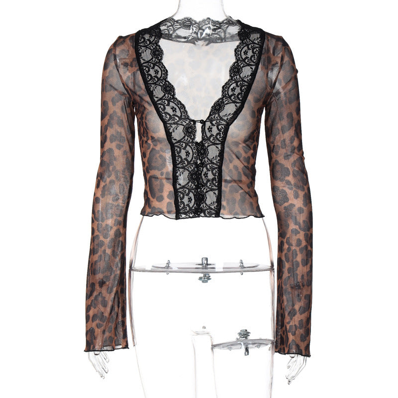 Damen Spitzenbluse mit Leopardenmuster und tiefem V-Ausschnitt Echo Archiv