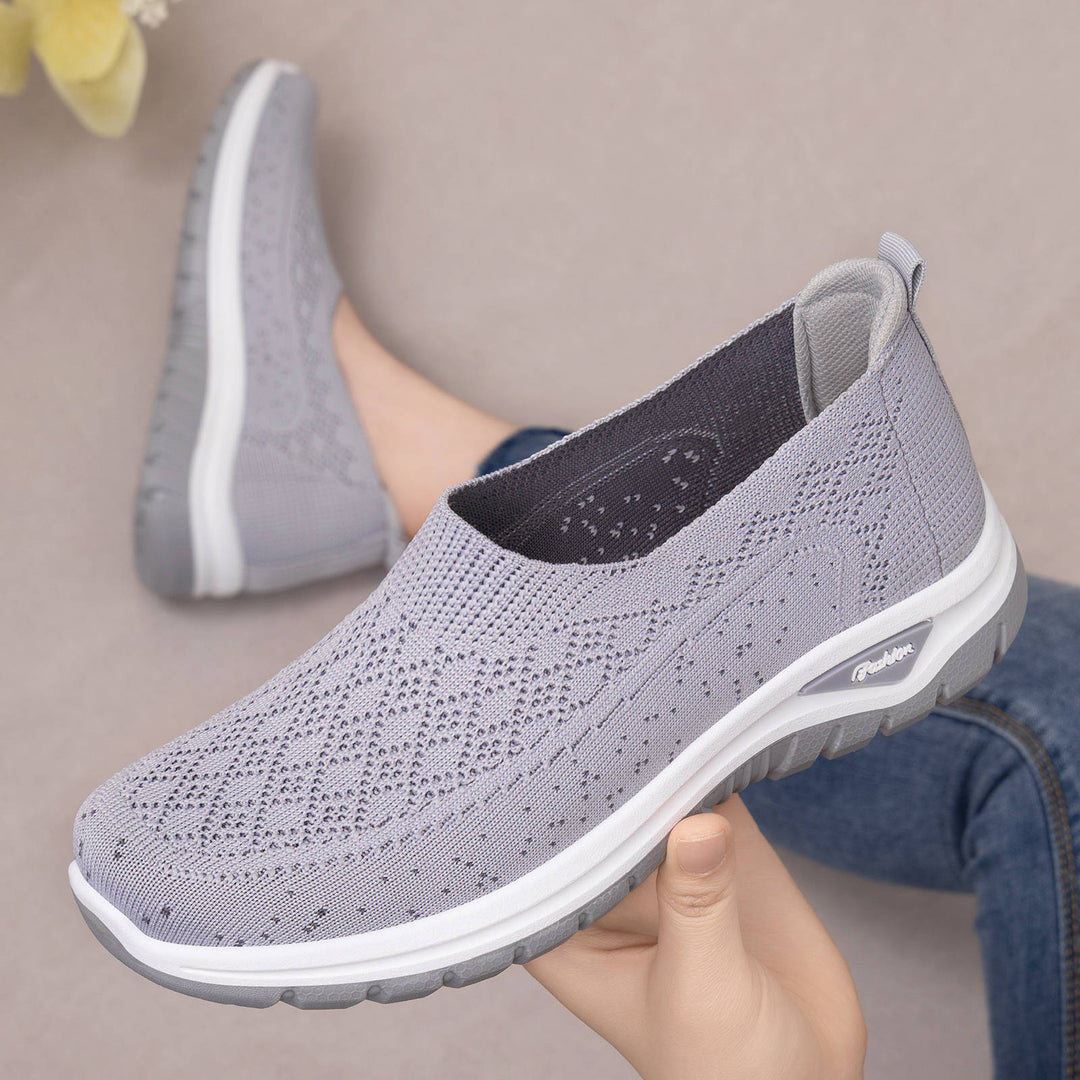 Damen nan gestrickter Slip-On Komfortwalker mit Memory-Fußbett, elastischem Sockeneinstieg und rutschfester Profilsohle Echo Archiv