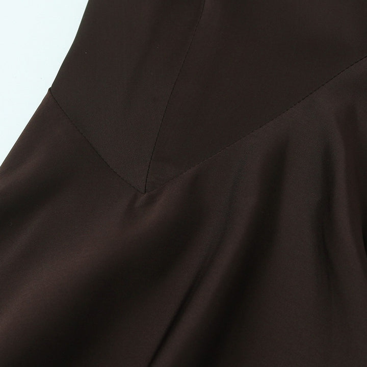 Damen Maxikleid mit asymmetrischem Saum und zartem Drapé Echo Archiv