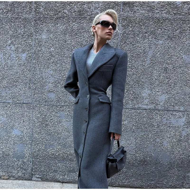 Damen Eleganter Wollmantel mit tailliertem Schnitt und langen Ärmeln Echoarchiv