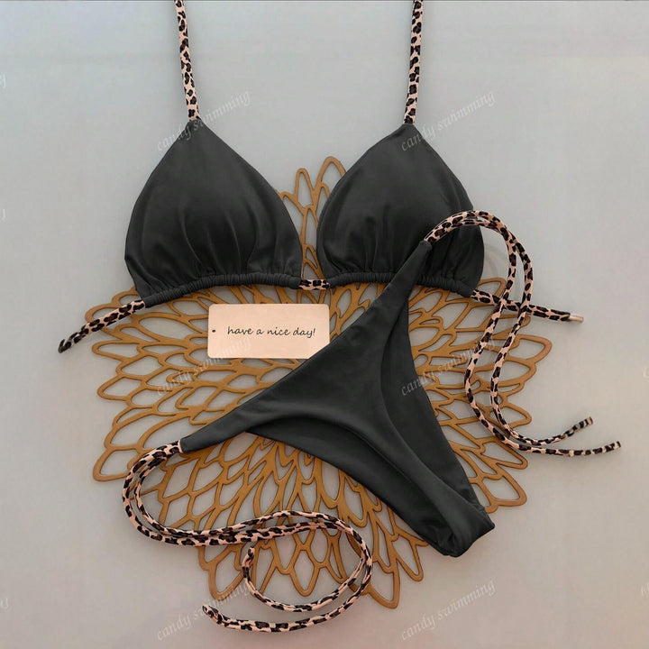 Damen Triangel-Bikini mit einzigartigen Trägern Echo Archiv