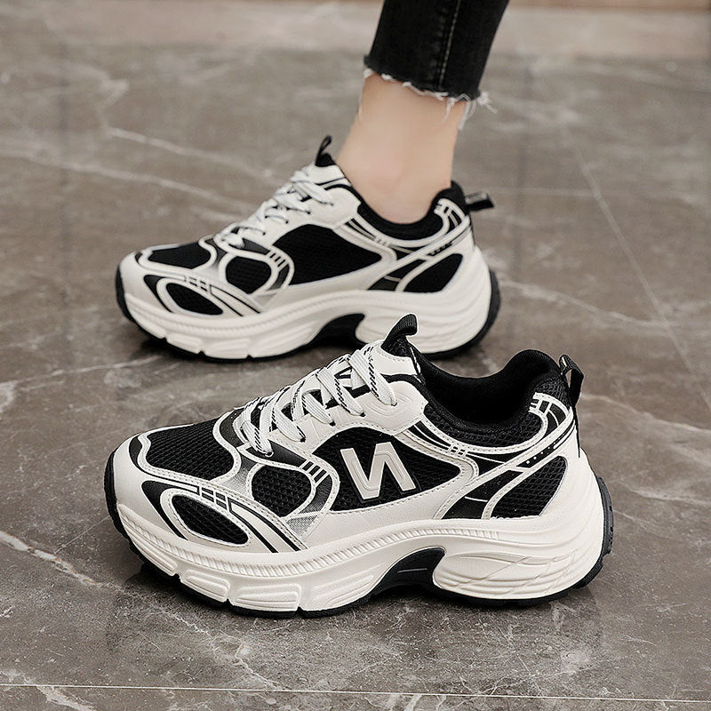 Damen Sportliche Laufschuhe mit atmungsaktivem Mesh-Obermaterial und dämpfender Sohle Echoarchiv
