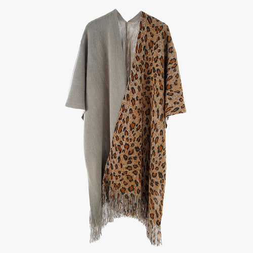 Damen Reversibler Capeponcho mit Leo-Jacquard, Fransen und kastigem Oversize-Schnitt – Célinea