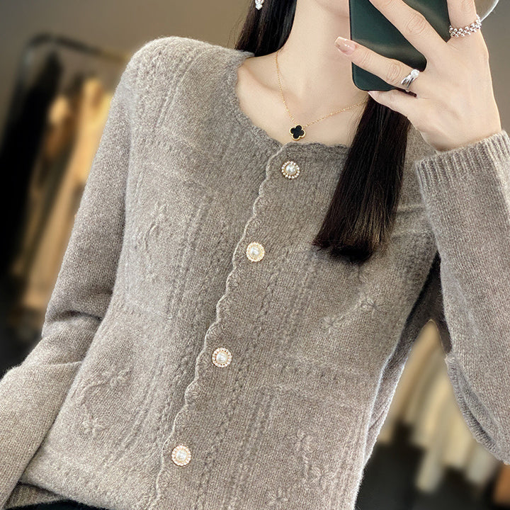 Damen Verzierter Strickcardigan mit Perlenknöpfen und Ajour‑Stickerei Echoarchiv