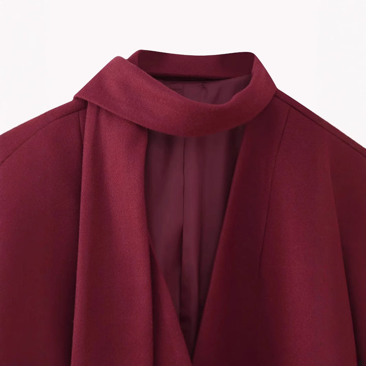Damen kastiger Mantelblazer mit integriertem Schlauchschal, legerer Boxy‑Silhouette und Pattentaschen – Célinea