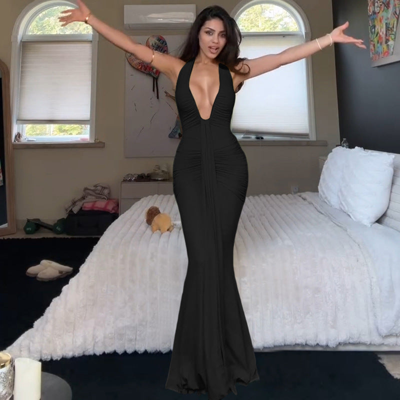 Damen Elegantes Maxikleid mit tiefem Ausschnitt und raffinierten Rüschendetails Echo Archiv