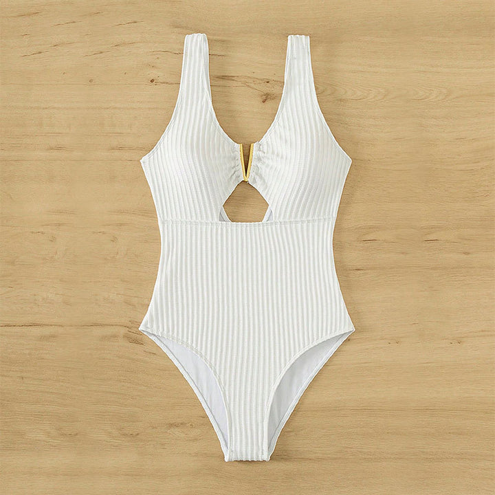 Damen Einteiler Badeanzug mit modischem Cut-Out und goldenen Akzenten Echo Archiv