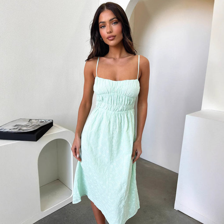 Damen Sommerliches Midi-Kleid mit verstellbaren Spaghettiträgern und Raffung Echo Archiv