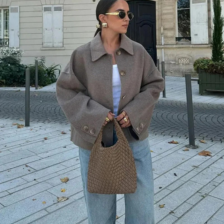 Damen nan kurze kastige Wolljacke mit Hemdkragen, durchgehender Knopfleiste und eingesetzten Eingrifftaschen Echo Archiv