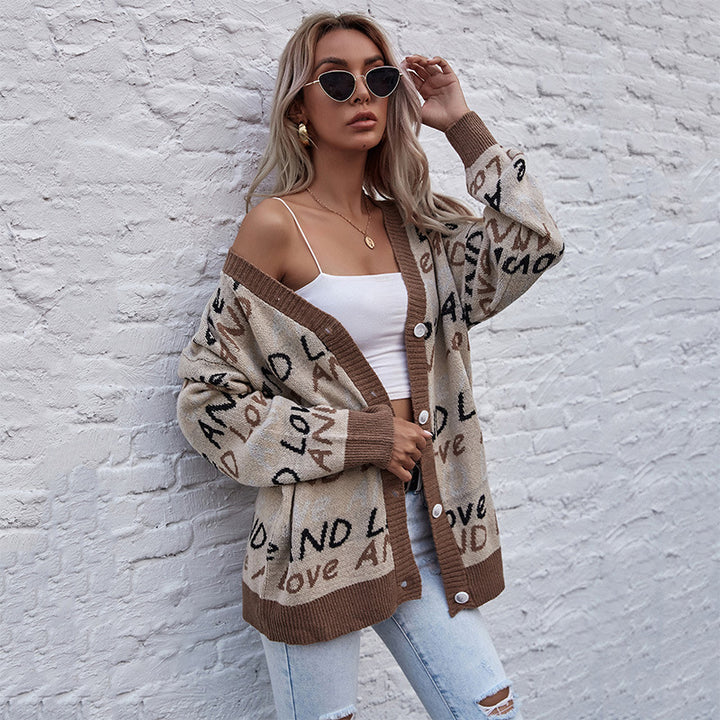 Damen Oversize-Strickcardigan mit Jacquard-Textmuster, V‑Ausschnitt & Knopfleiste Echoarchiv