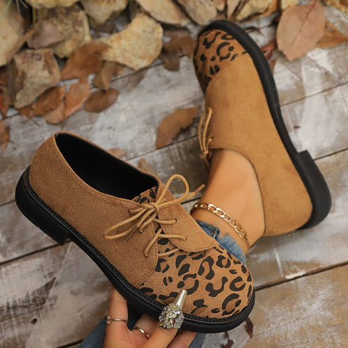 Damen Schnürer im Oxford‑Stil mit Leopardenprint und Wildleder‑Optik – Lioré