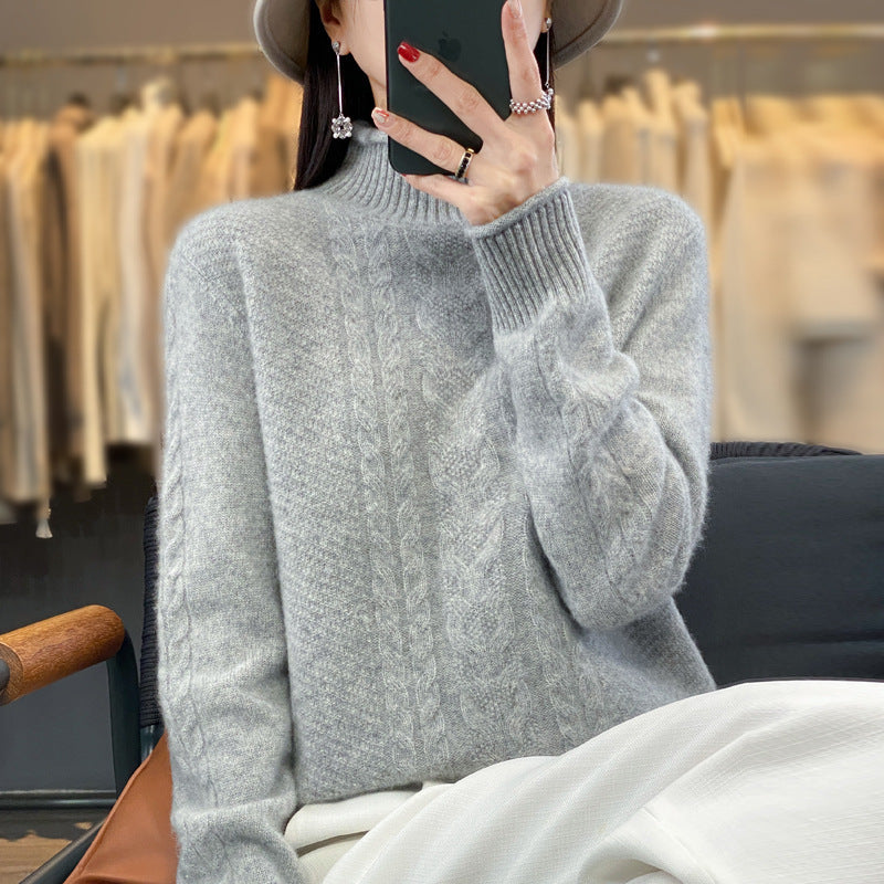 Damen Weicher Zopfstrick‑Mockneckpullover mit kaschmirähnlicher Haptik und verlängerten Rippbündchen Echoarchiv