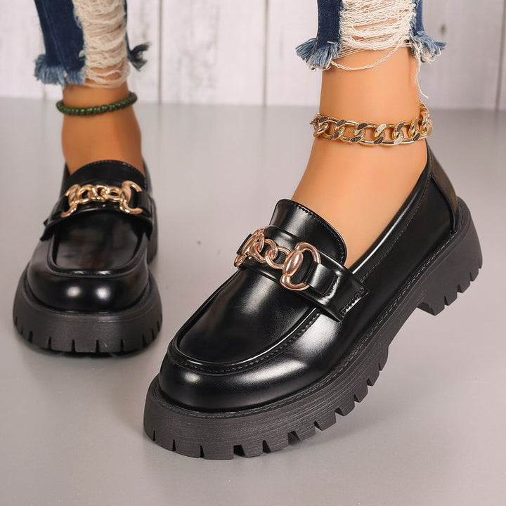 Damen klobige Loafer im Leder-Look mit profiliertem Plateau und Gliederketten-Applikation Echoarchiv
