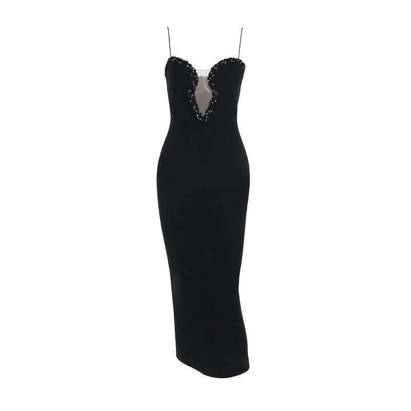 Damen elegantes Abendkleid mit tiefem V-Ausschnitt und funkelnden Strassdetails Echo Archiv