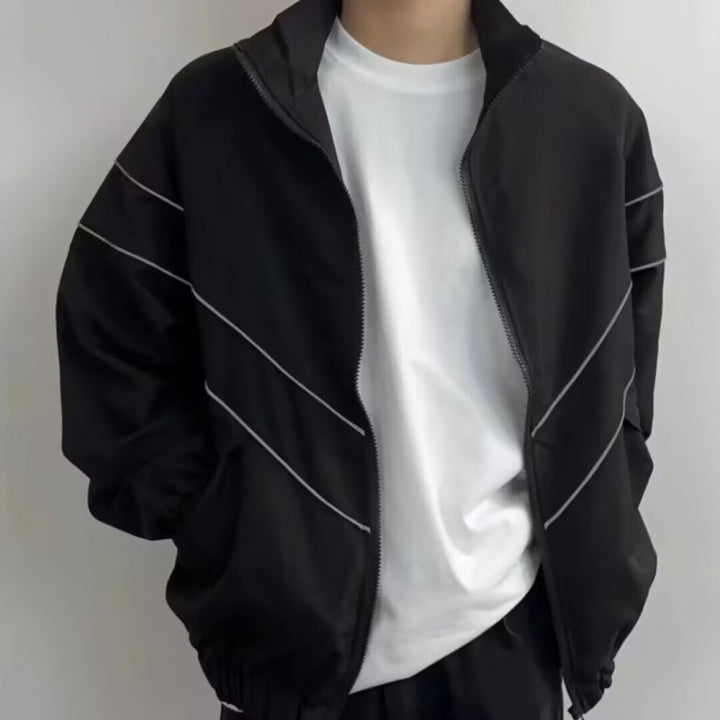Unisex Sportliche Windjacke mit hohen Kragen und reflektierenden Akzenten Echoarchiv