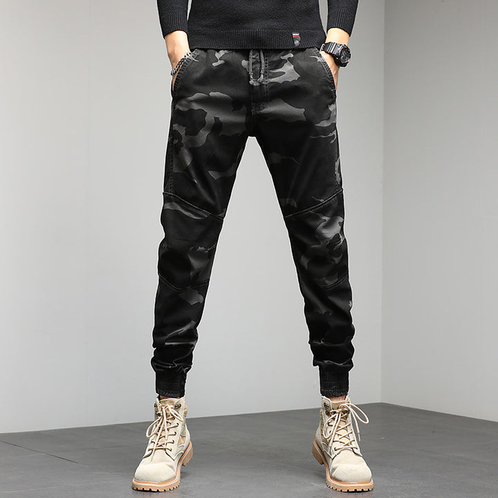Herren Cargojogger mit Camouflage‑Muster, ergonomischen Kniepaneelen und elastischem Tunnelzugbund Echo Archiv