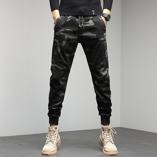 Herren Cargojogger mit Camouflage‑Muster, ergonomischen Kniepaneelen und elastischem Tunnelzugbund Echo Archiv