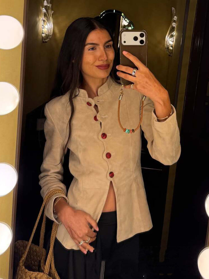 Damen Taillierter Wildleder-Blazer mit Stehkragen und Zierknöpfen Echoarchiv