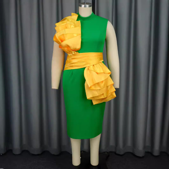 Damen Elegantes Wickelkleid mit voluminösen Rüschendetails und schimmerndem Taillengürtel Echo Archiv
