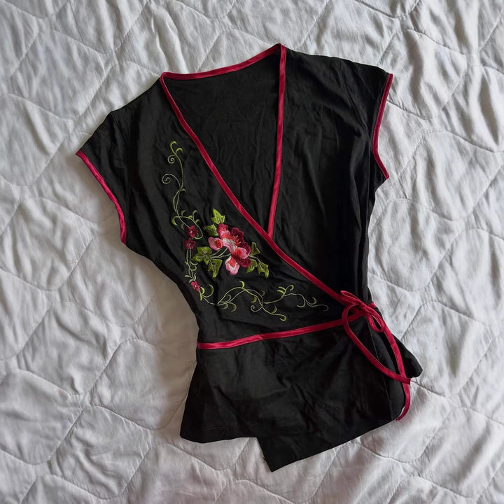 Damen Blusenkleid mit floralen Stickereien Echo Archiv